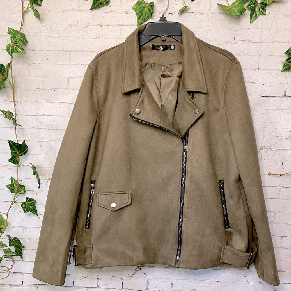 Missguided Green Faux Suede Moto Jacket Plus Size